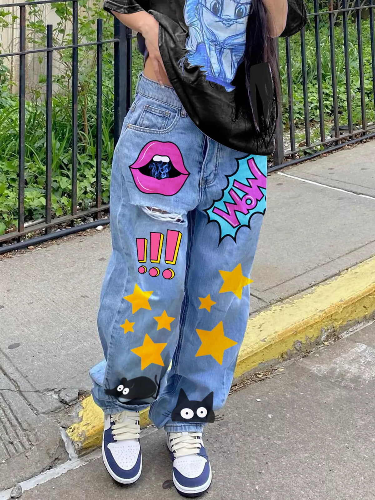 Full Size Pop Art Print Loose Fit Jeans Plus Size - Light Blue - View 3