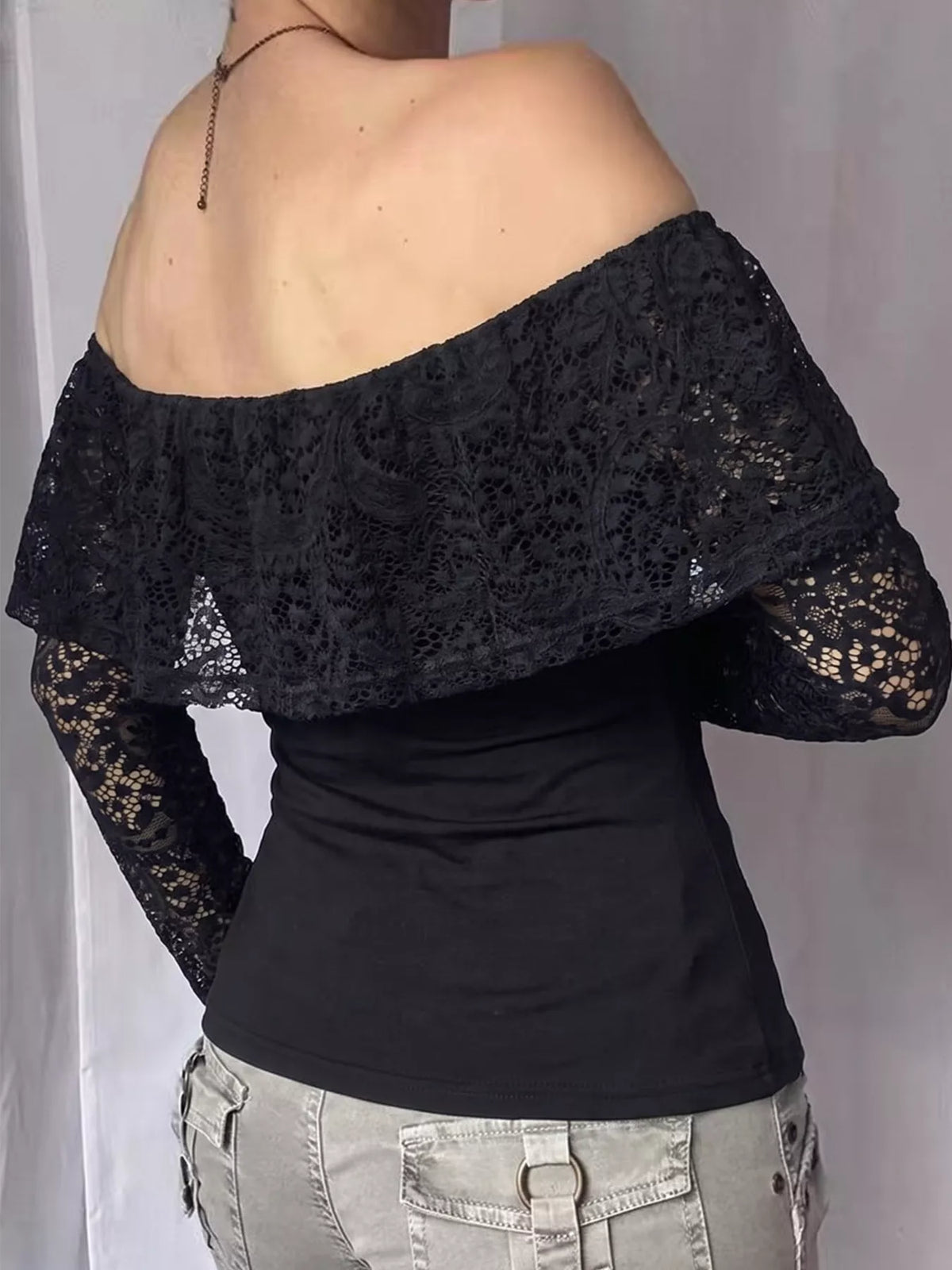 Off-Shoulder Lace Trim Long Sleeve T-Shirt - Black - View 5