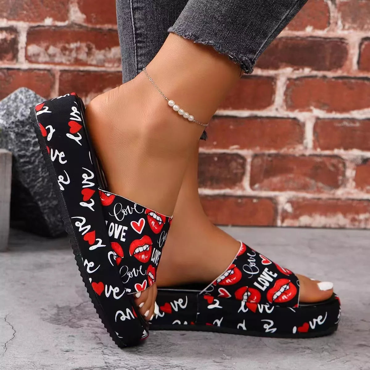 Butterfly Print Platform Sandals - Red - View 3