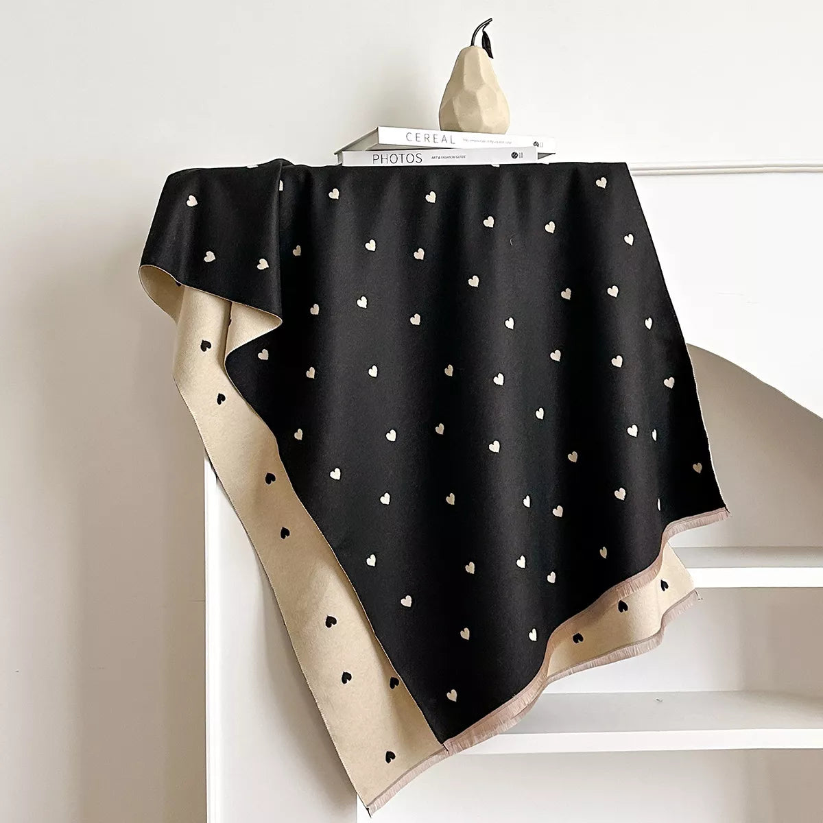 Heart-Patterned Raw Hem Winter Scarf - Black - View 4