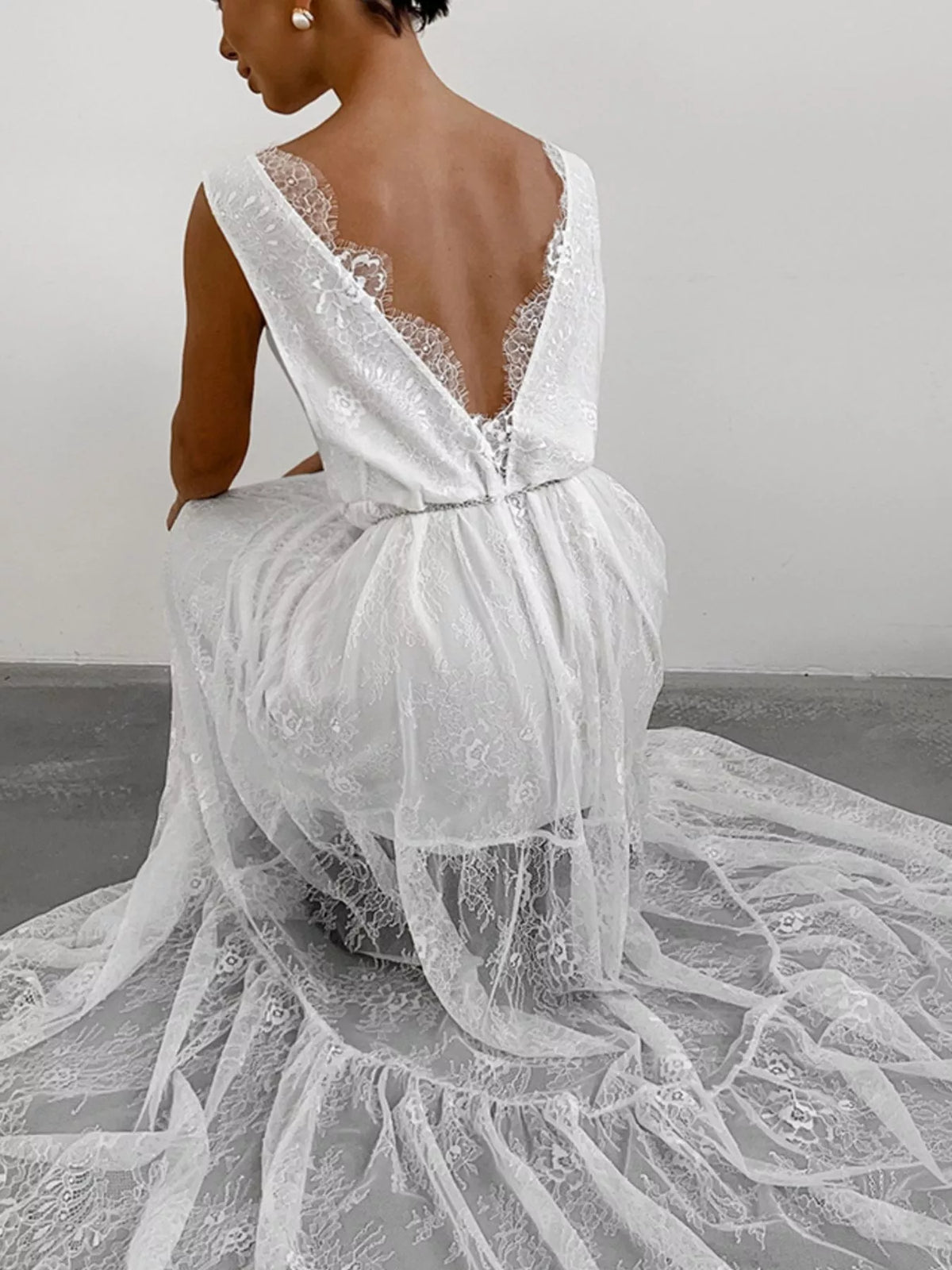 Lace V-Neck Sleeveless Maxi Dress - White - View 3
