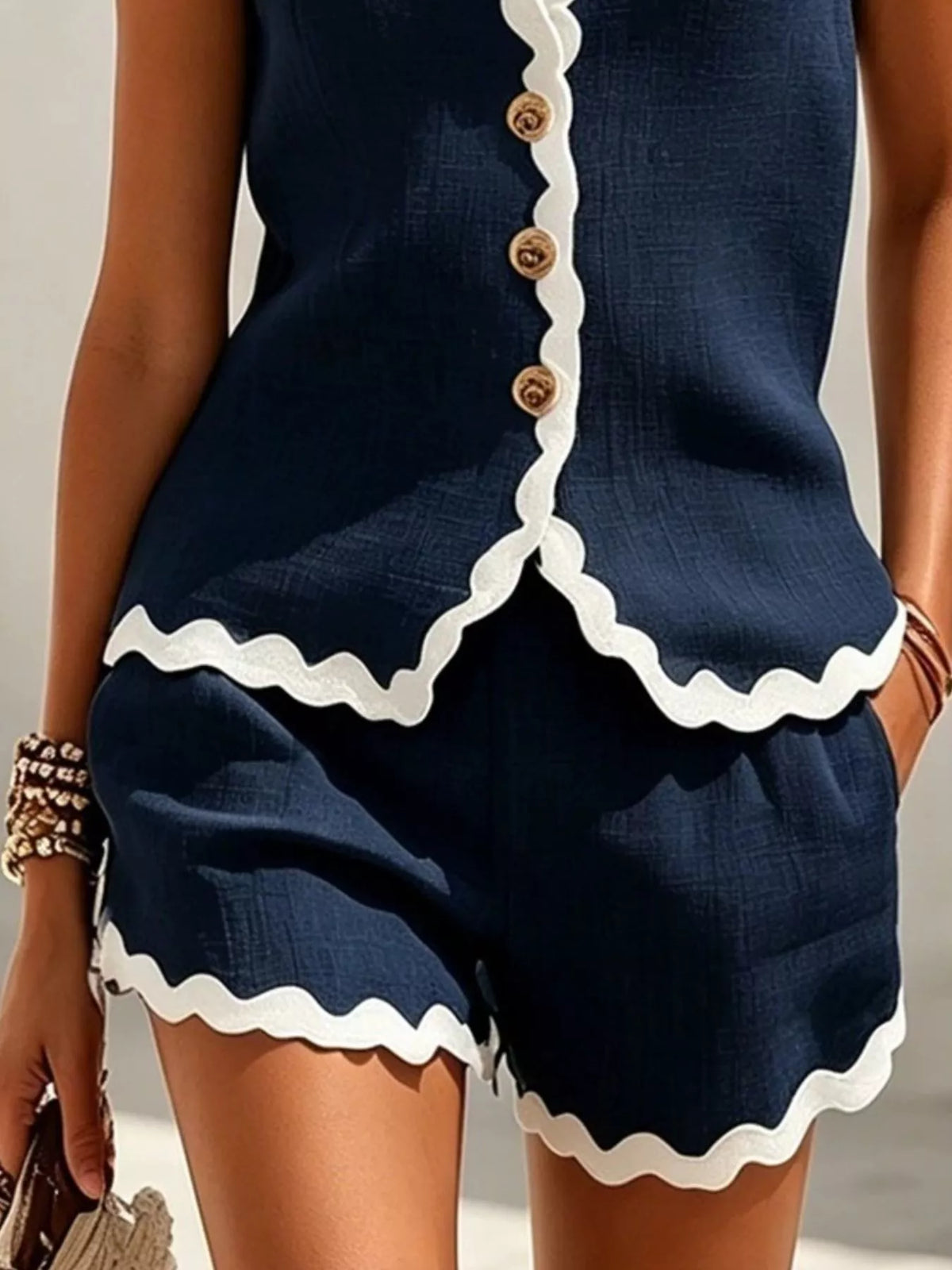 Full Size Contrast Scalloped Trim Sleeveless Top and Shorts Set Plus Size - Dark Navy - View 3