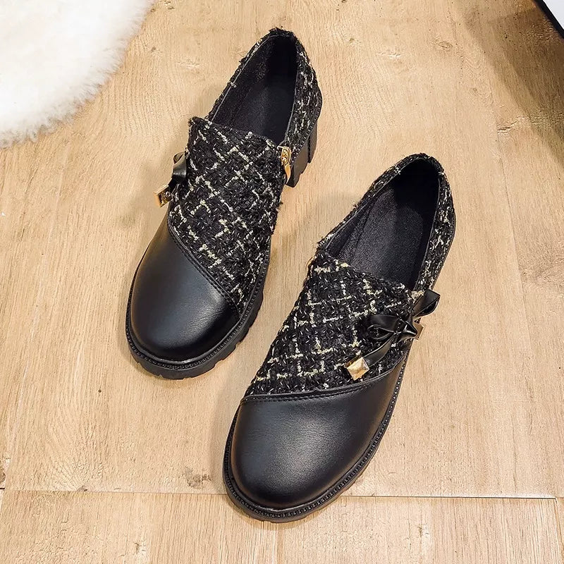 Round Toe Block Heels Boots - Black - View 13