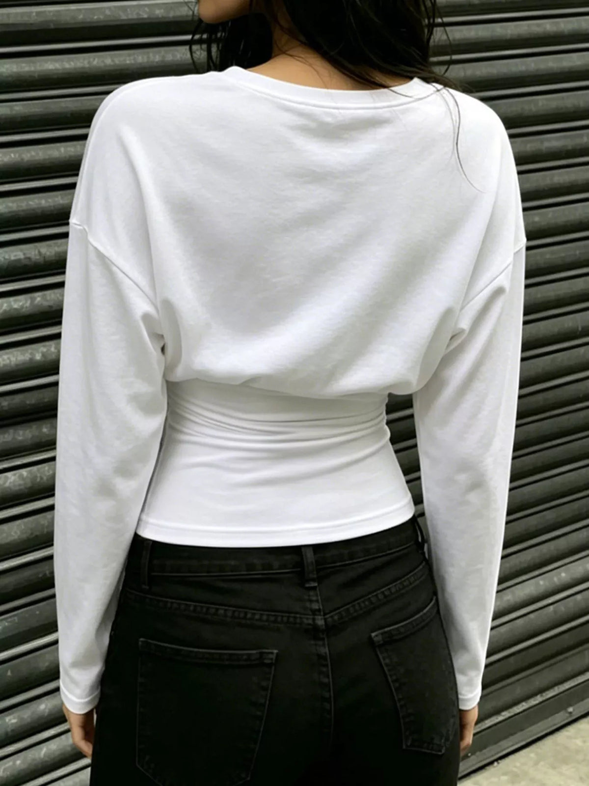 Slim Fit V-Neck Long Sleeve Ruched T-Shirt - White - View 5