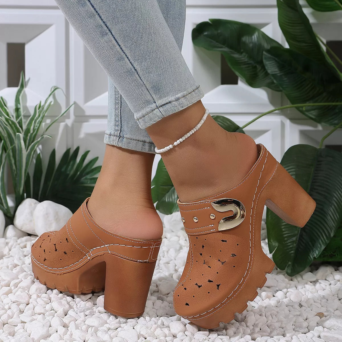 Round Toe Block Heels Sandals - Brown - View 16
