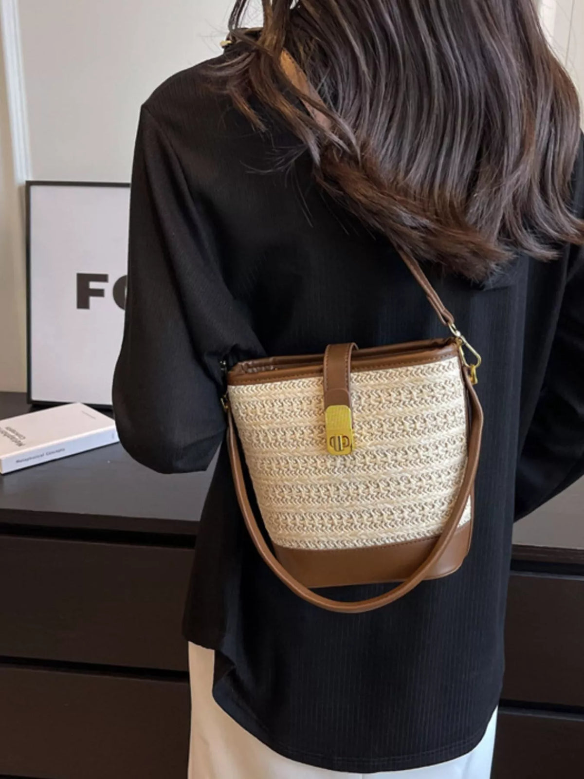 Woven Straw Bucket Crossbody Bag - Off-white - View 5