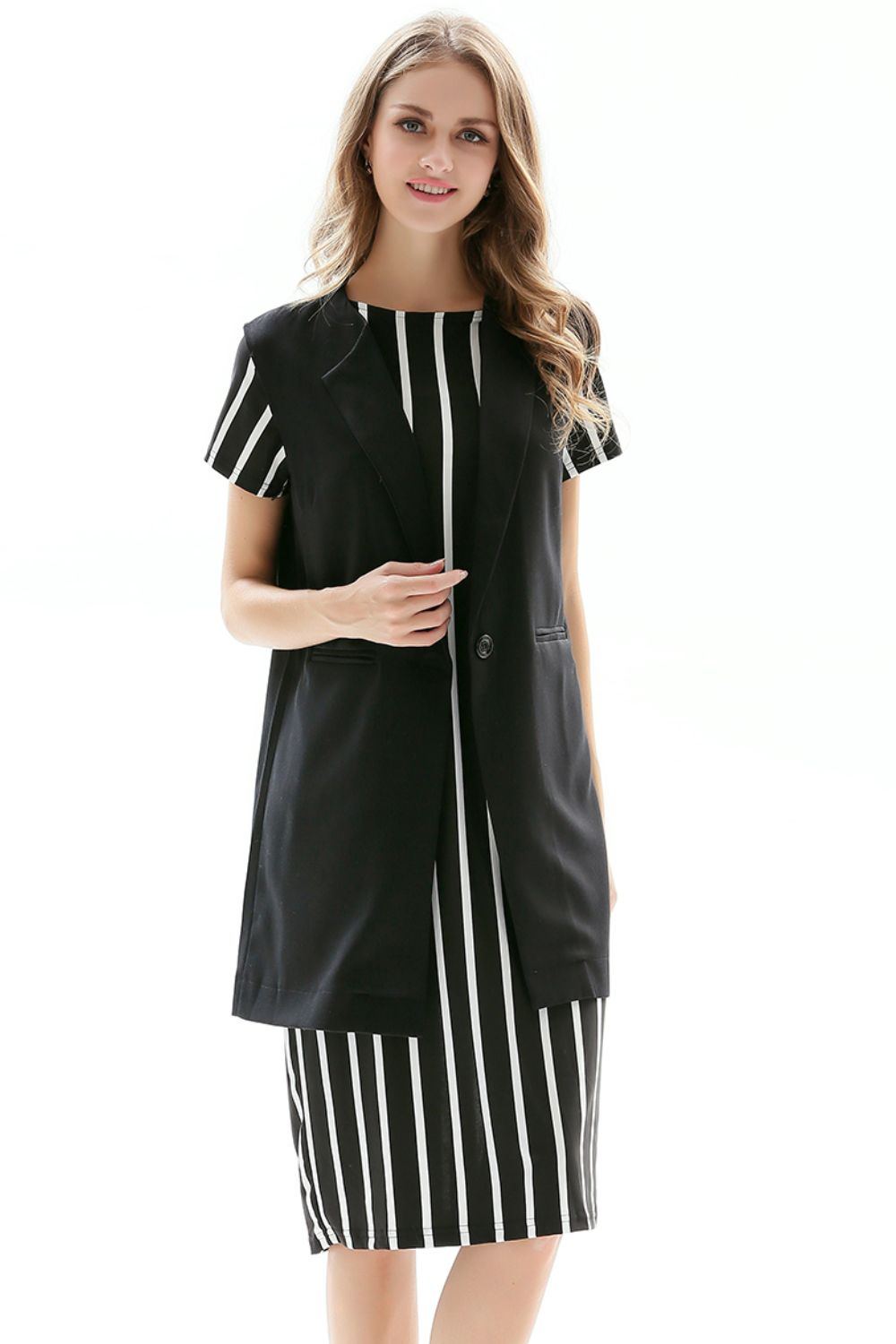 One-Button Sleeveless Longline Blazer - Black - View 9