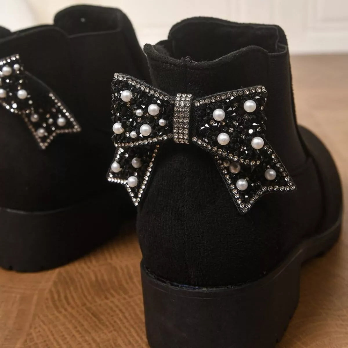 Round Toe Block Heels Boots - Black - View 7