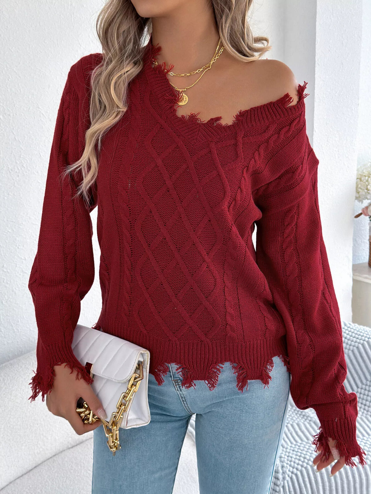 V-Neck Distressed Hem Cable Knit Sweater - Burgundy - View 2