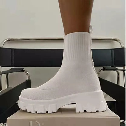Round Toe Block Heels Boots - White - View 2