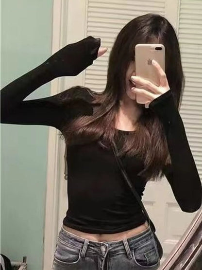 Slim-Fit Long Sleeve U-Neck Cropped T-Shirt - Black - View 2