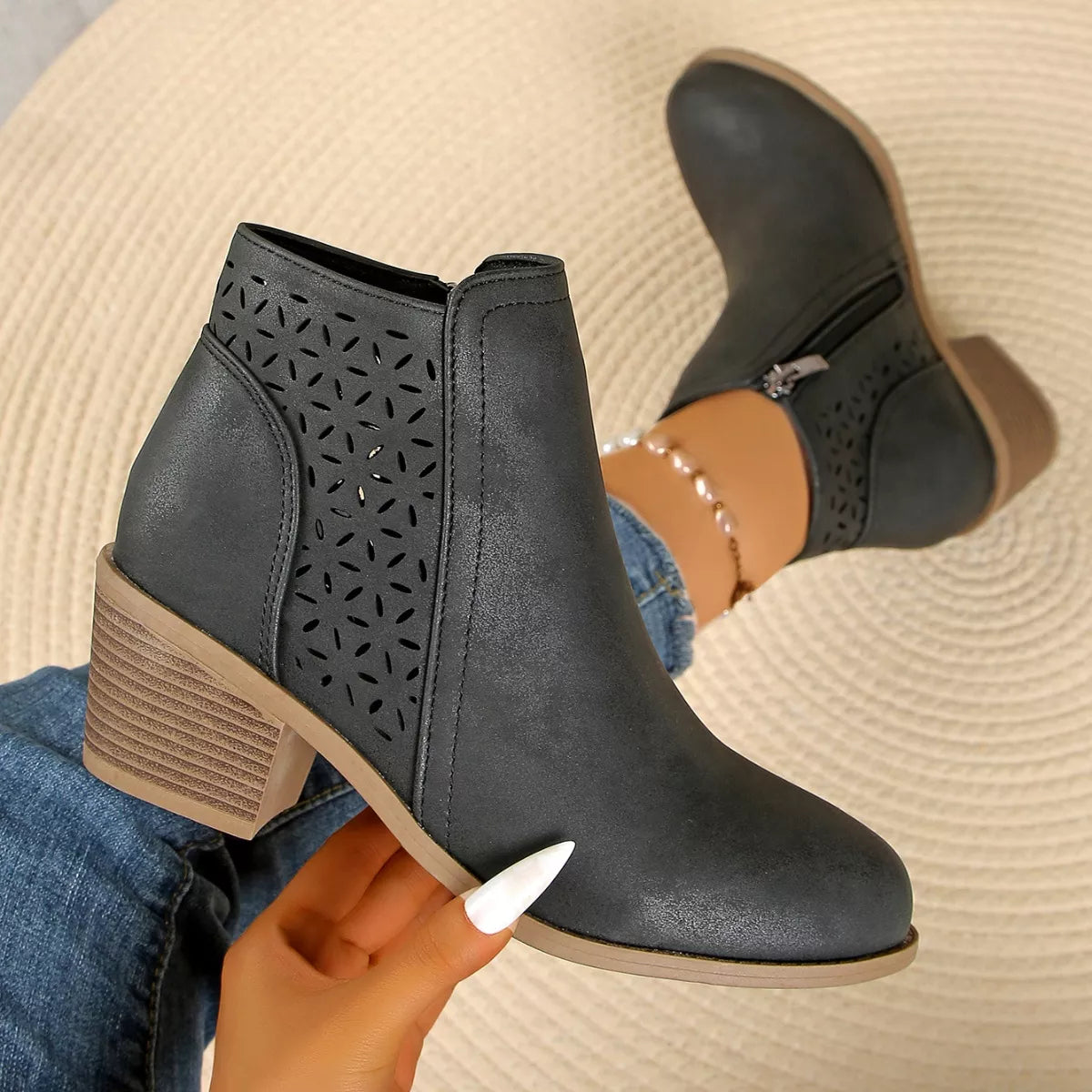 Point Toe Block Heels Boots - Black - View 7