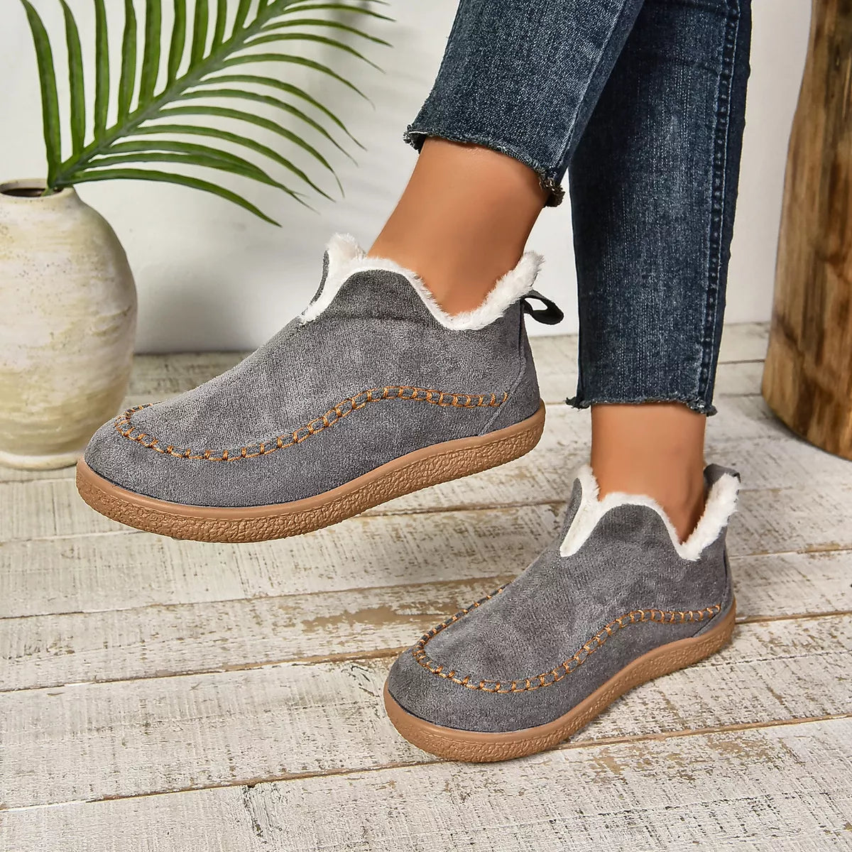 Round Toe Plush Lined Shoes - Dark Gray - View 2
