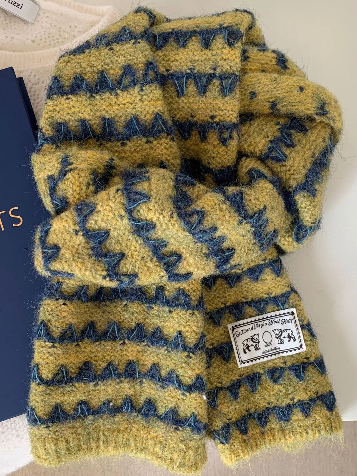 Vintage Knitted Pattern Scarf - Gold - View 3