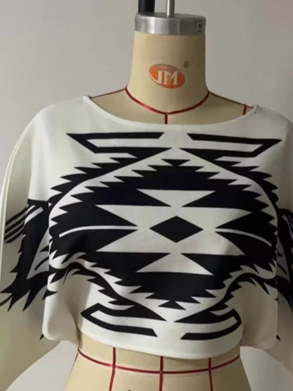 Geometric Pattern Cropped Knit Top - White - View 2
