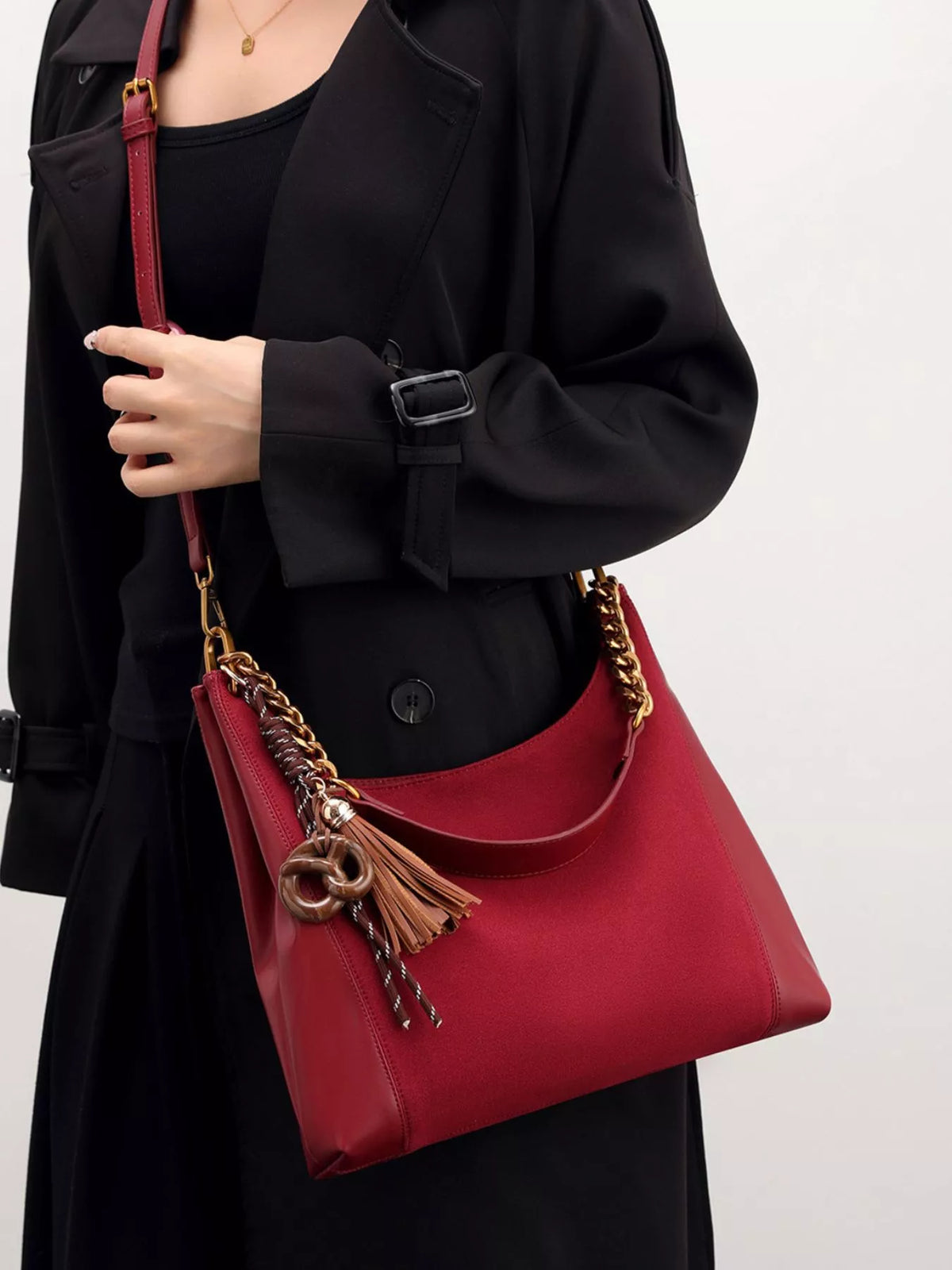 Chain Strap Tassel Charm Shoulder Bag - Wine Red - View 2