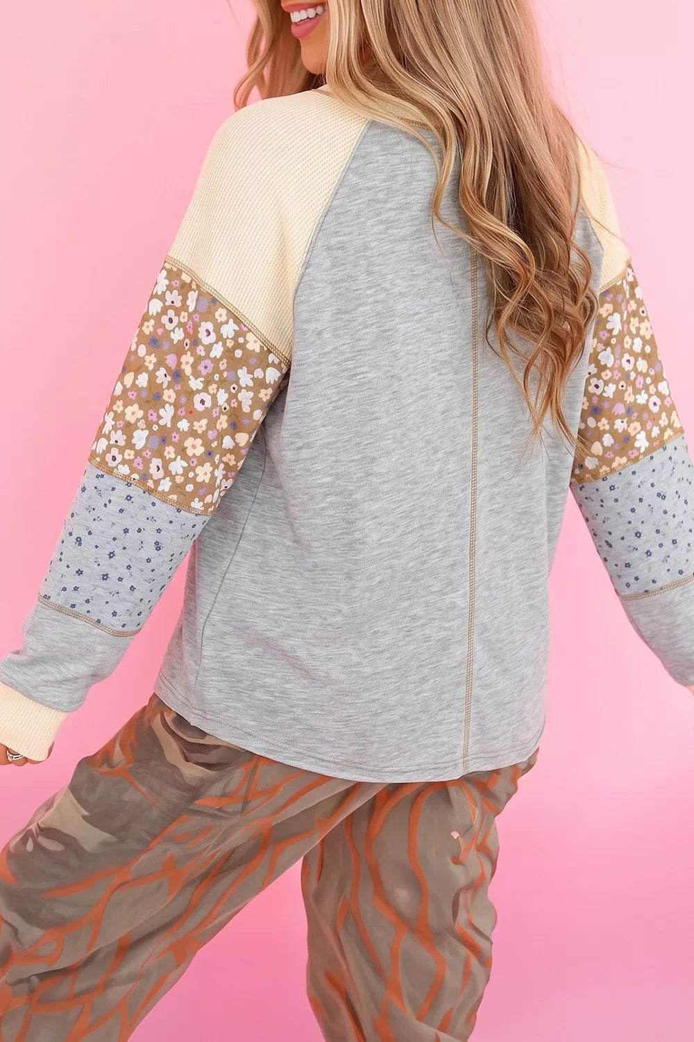 Floral Patchwork Raglan Sleeve Sweatshirt - Gray - View 2