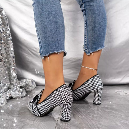 Point Toe Block Heels Pumps - Black - View 3