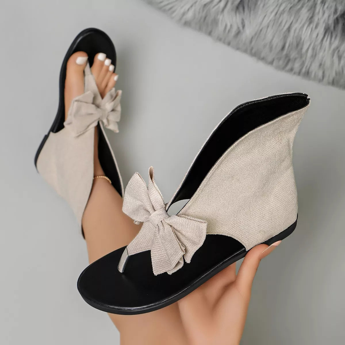 Bow Toe Post Flats Sandals - White - View 2