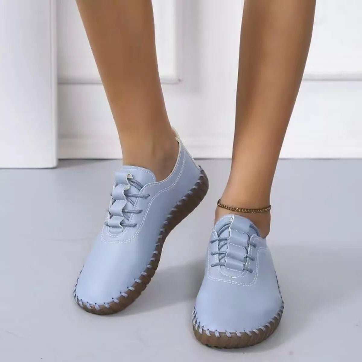 Round Toe Lace Up Sneakers - Royal Blue - View 1