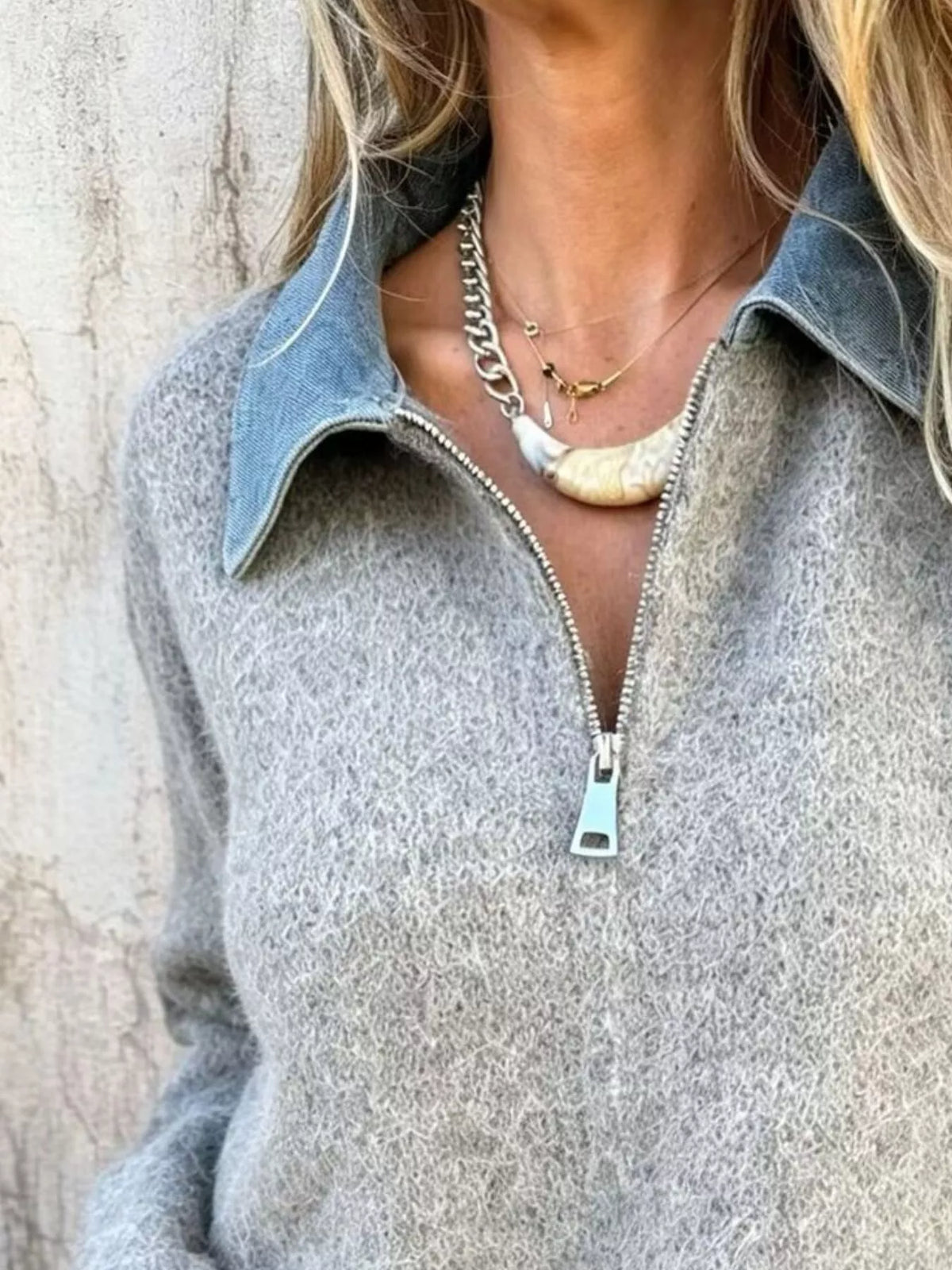 Contrast Denim Collar Half-Zip Knit Sweater - Light Gray - View 2