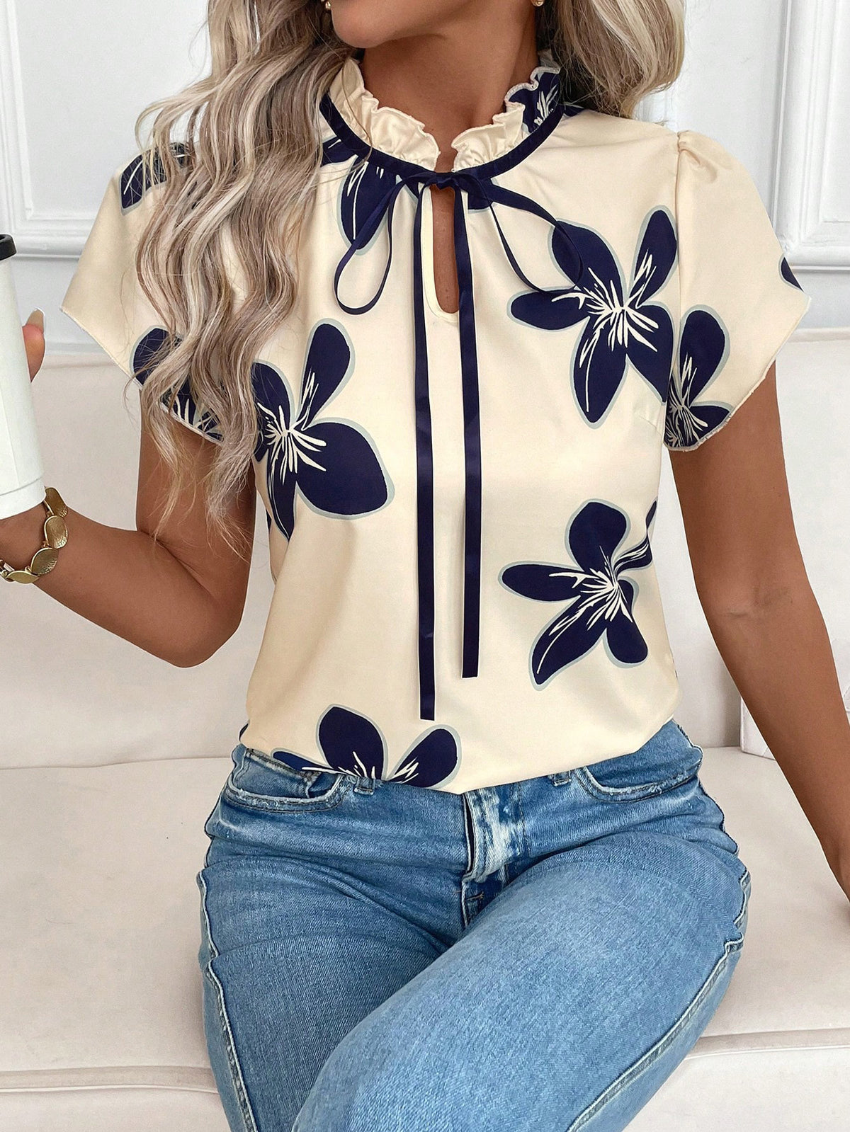 Tie Neck Short Sleeve Blouse - Pastel Yellow - View 7