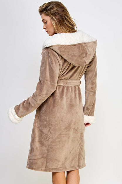 Sydney Robe, detail view