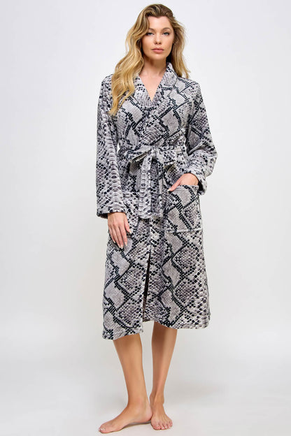 Payton Robe, back view