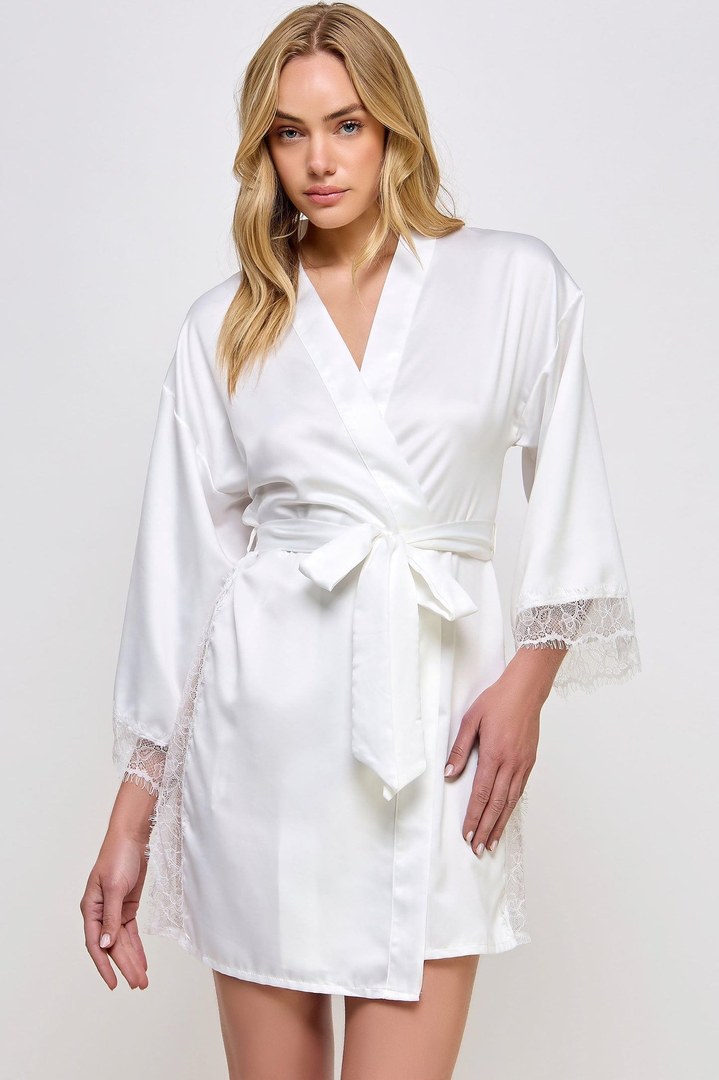 Gillian Robe, full length view