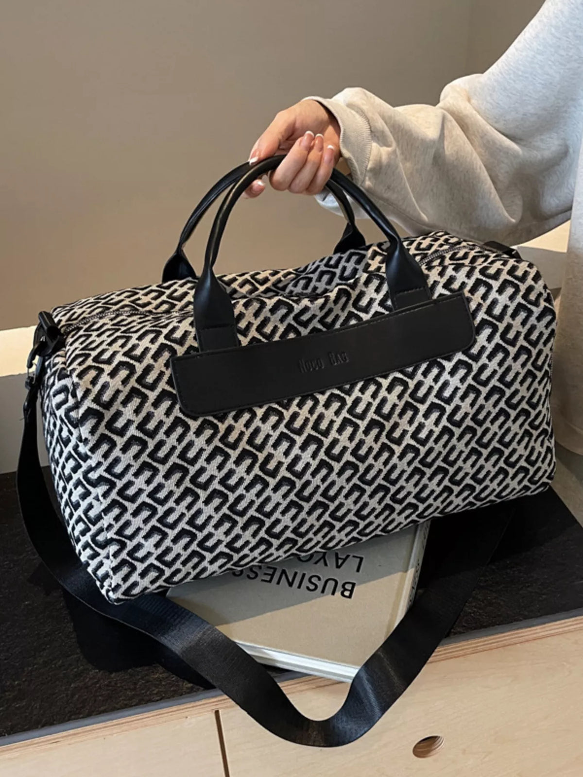 Geometric Pattern Travel Bag - Black - View 1