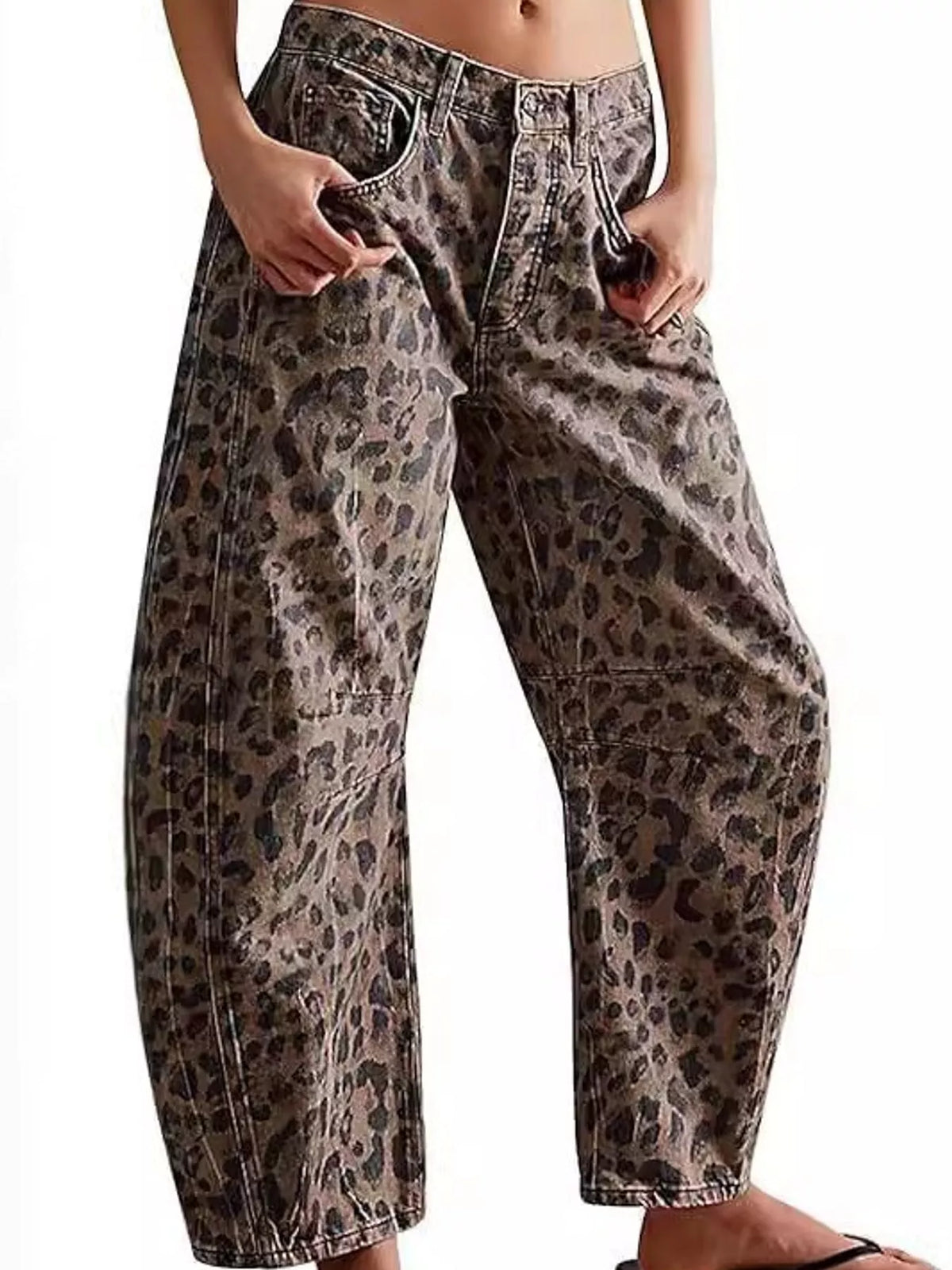 Barrel-Leg Jeans - Leopard Print - View 19
