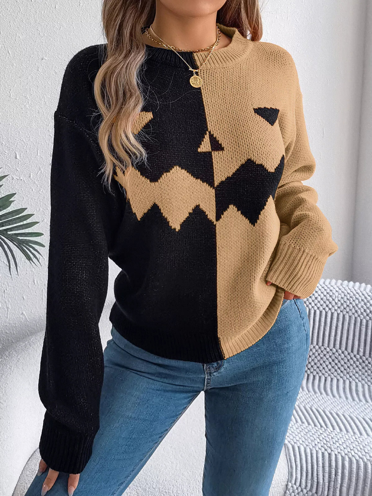 Pumpkin Face Graphic Two Tone Sweater - Gray - View 3