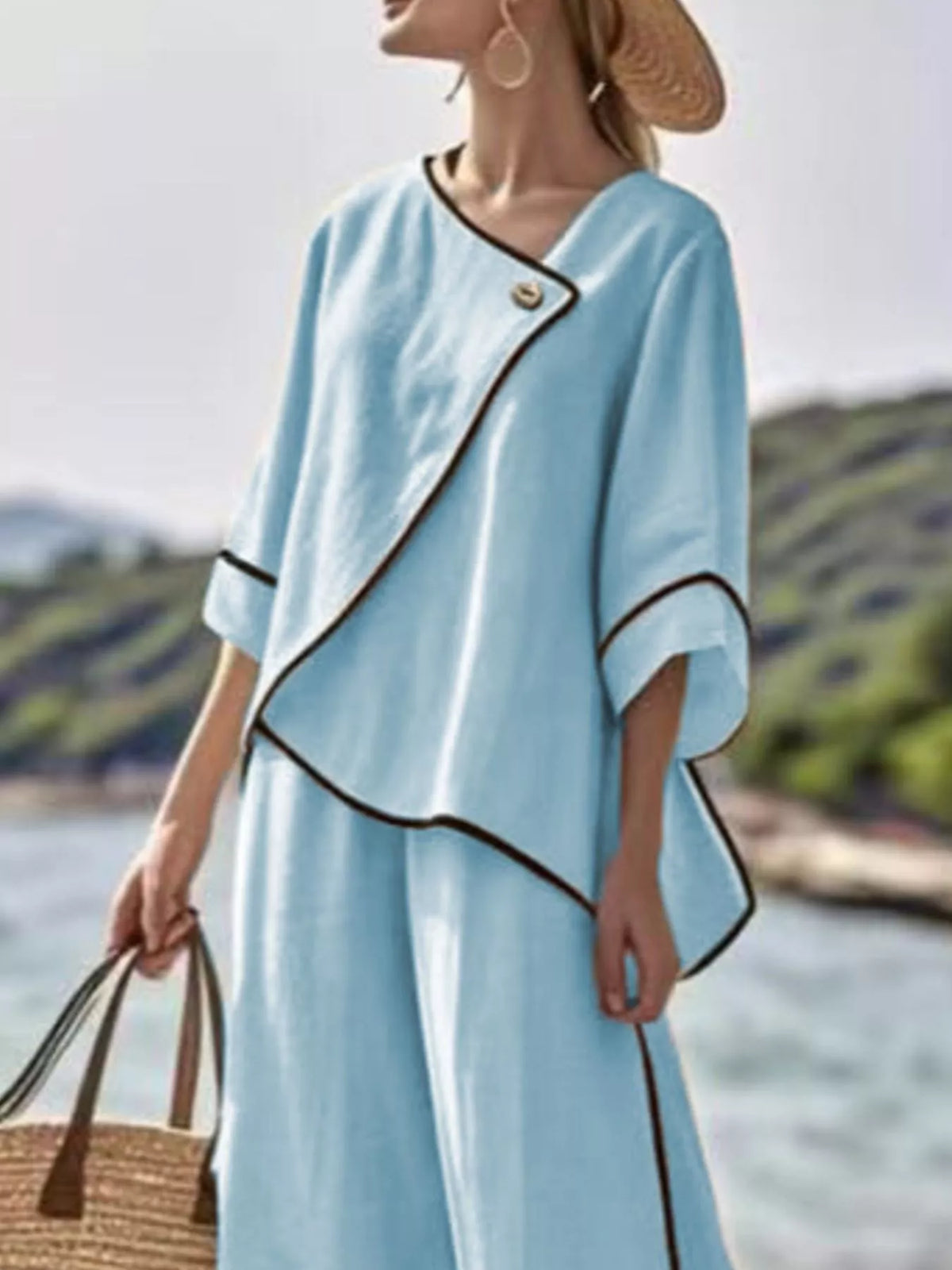 Full Size Contrast Trim Top and Wide Leg Pants Set Plus Size - Blue - View 2