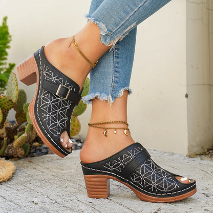 Buckle Decor Block Heel Sandals - Black - View 7