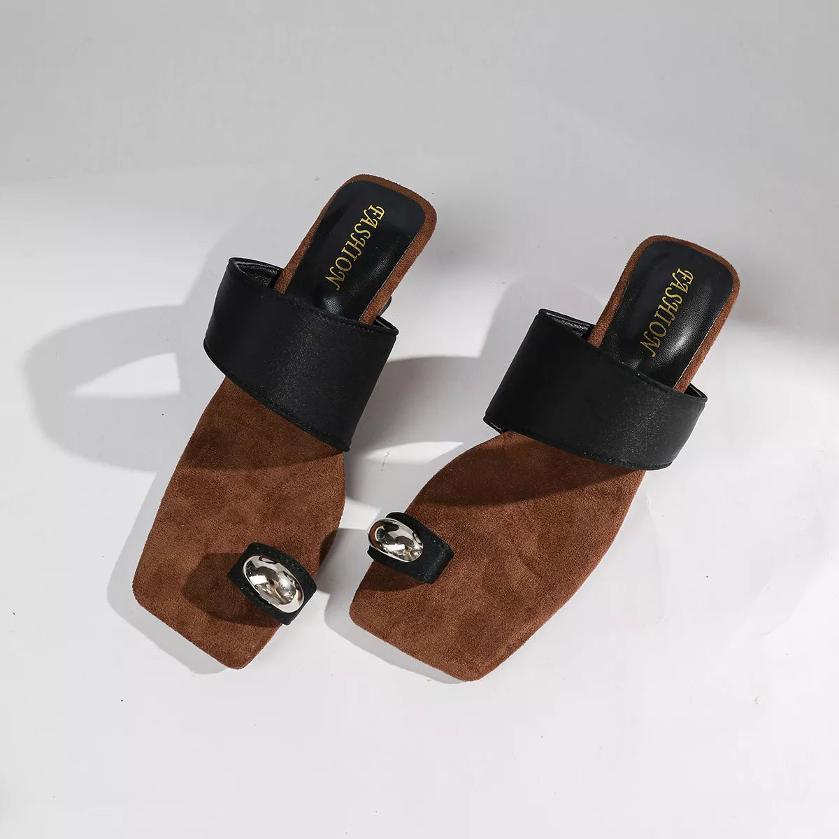 Toe Loop Block Heels Sandals - Black - View 3