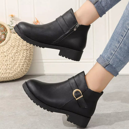 Round Toe Block Heels Boots - Black - View 3