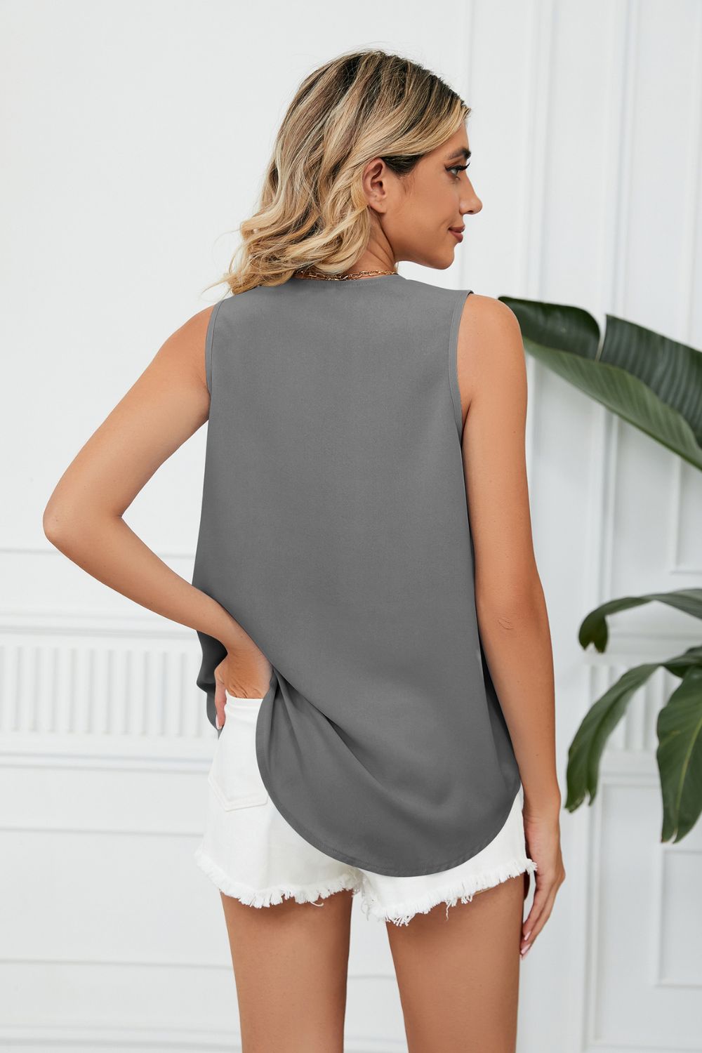Contrast Trim Plunge Sleeveless Blouse - Gray Dawn - View 21