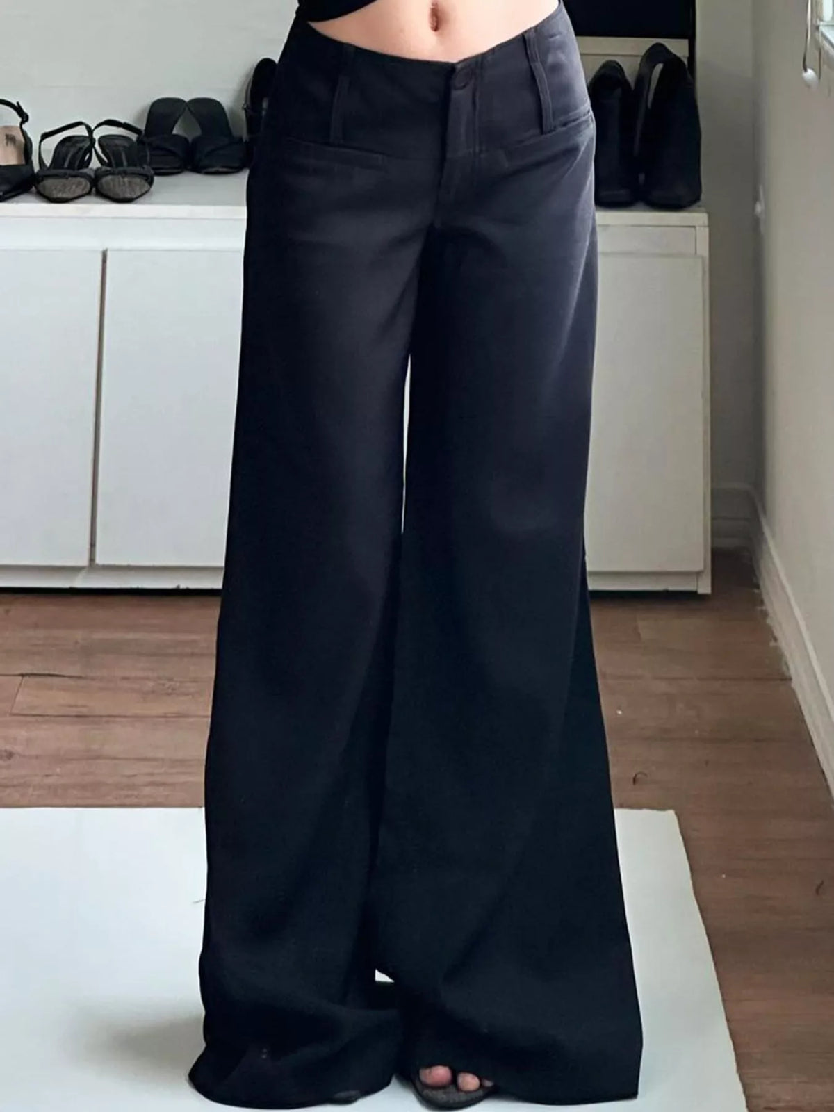 Loose Fit Flare Pants - Black - View 4