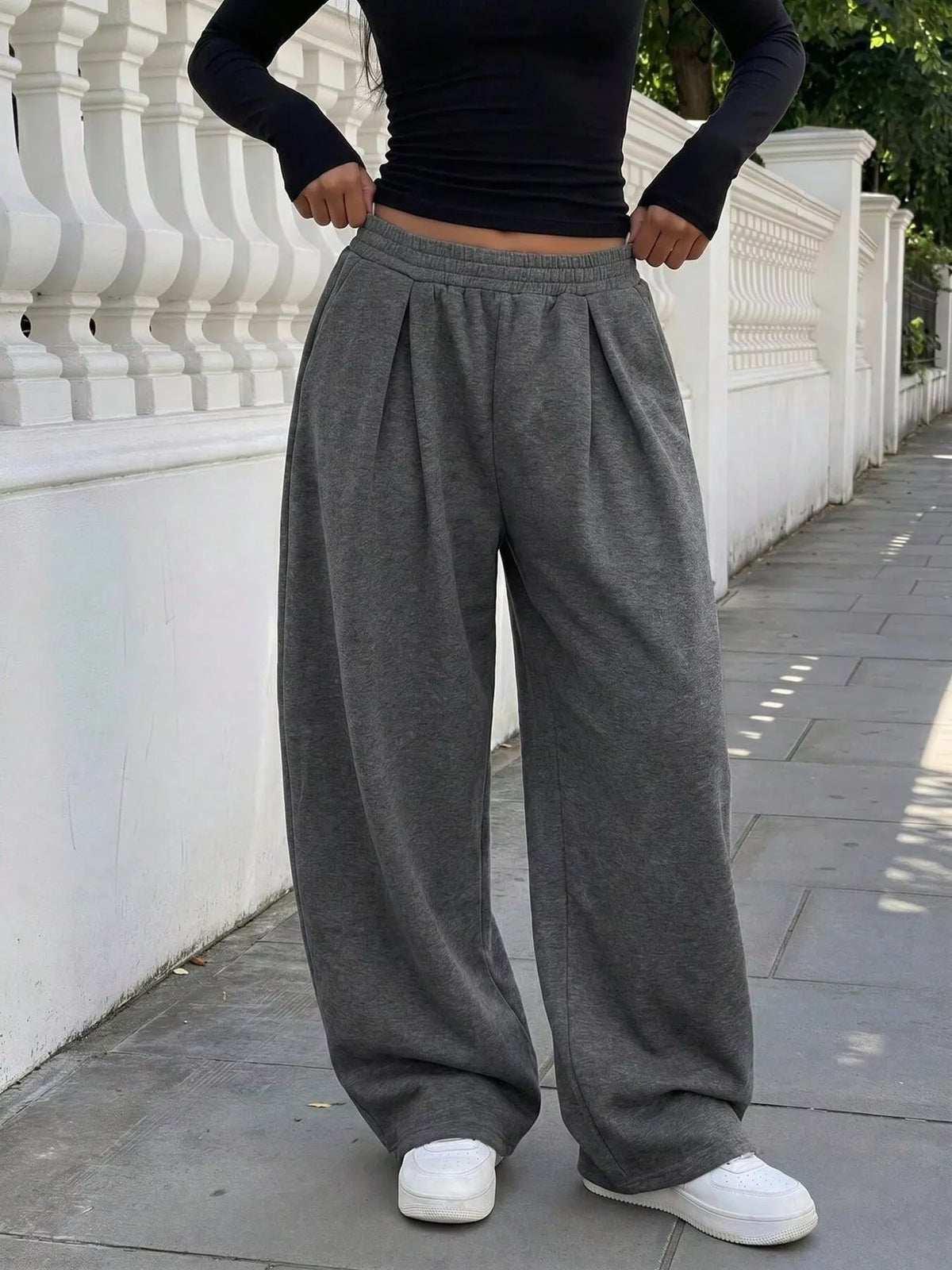Elastic Waist Wide-Leg Sweatpants - Dark Gray - View 2