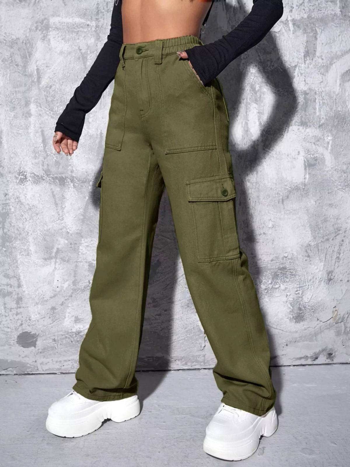 High-Waisted Cargo Jeans - Green - View 2