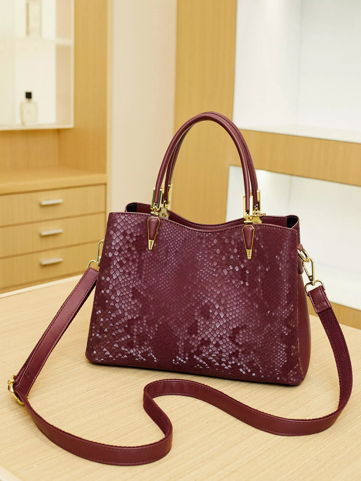 Snakeskin Texture Handbag - Wine Red - View 8