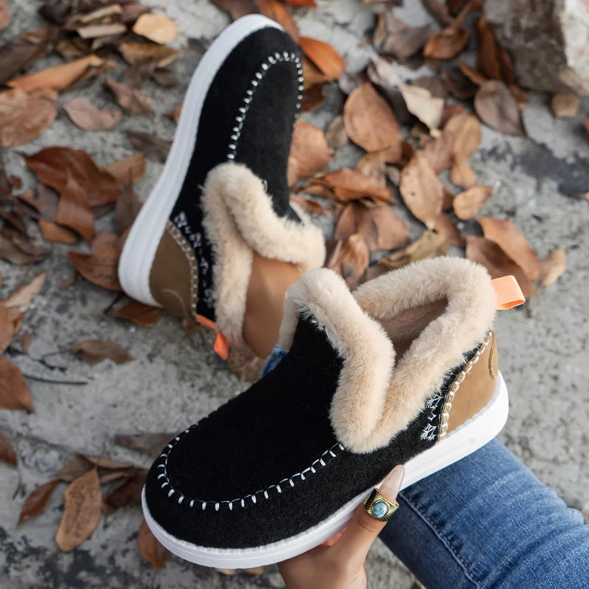 Round Toe Winter Ankle Boots - Black - View 16