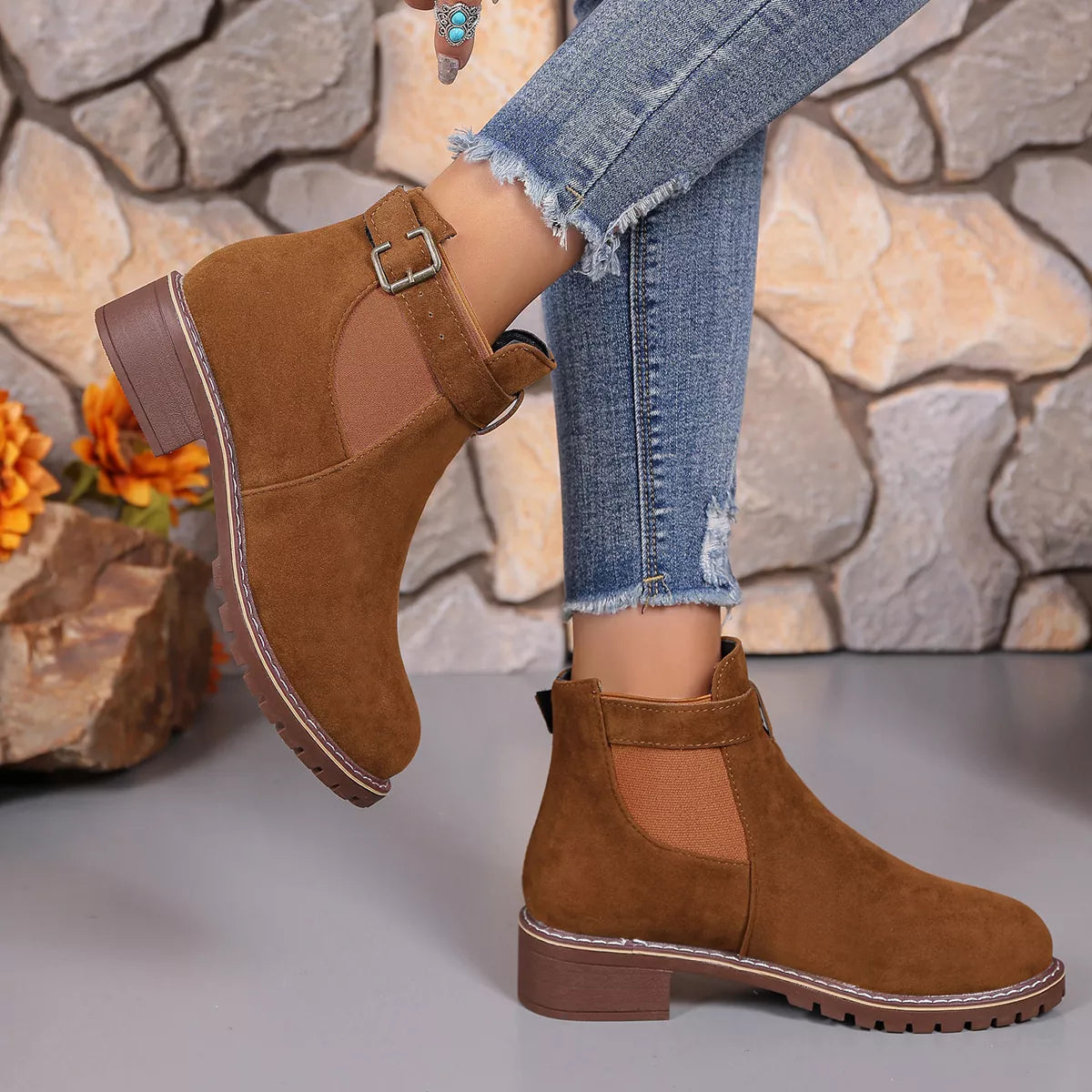 Round Toe Block Heels Boots - Brown - View 8