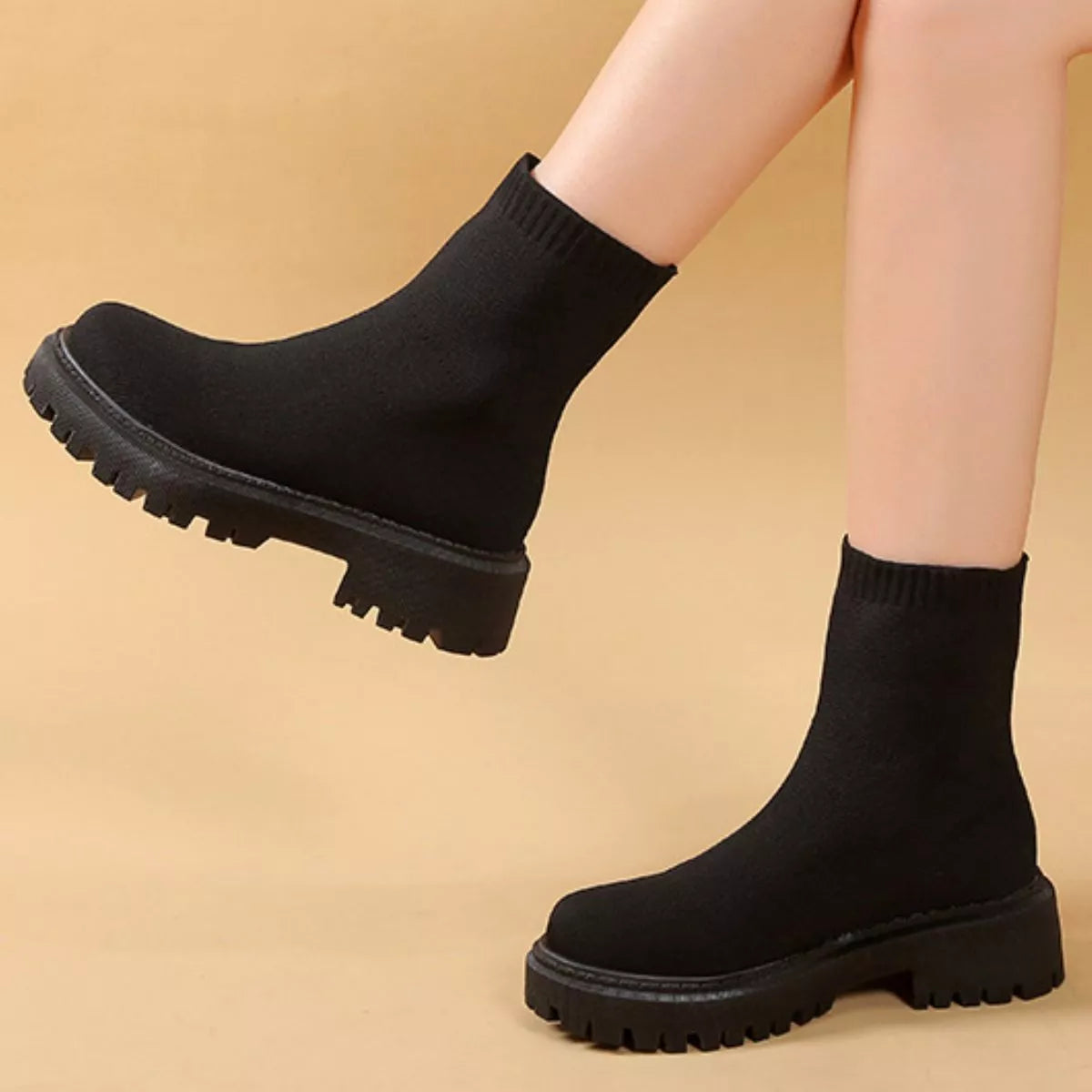 Round Toe Block Heels Boots - Black - View 7