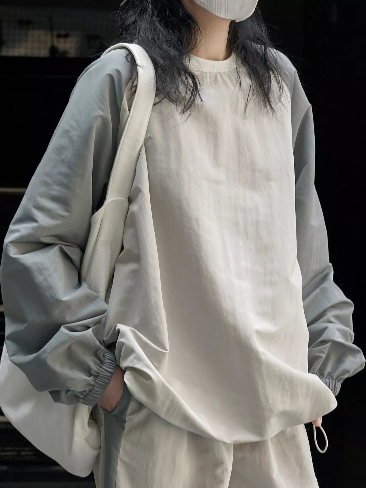 Color-Block Raglan Sleeve Sweatshirt - Beige And Gray - View 2
