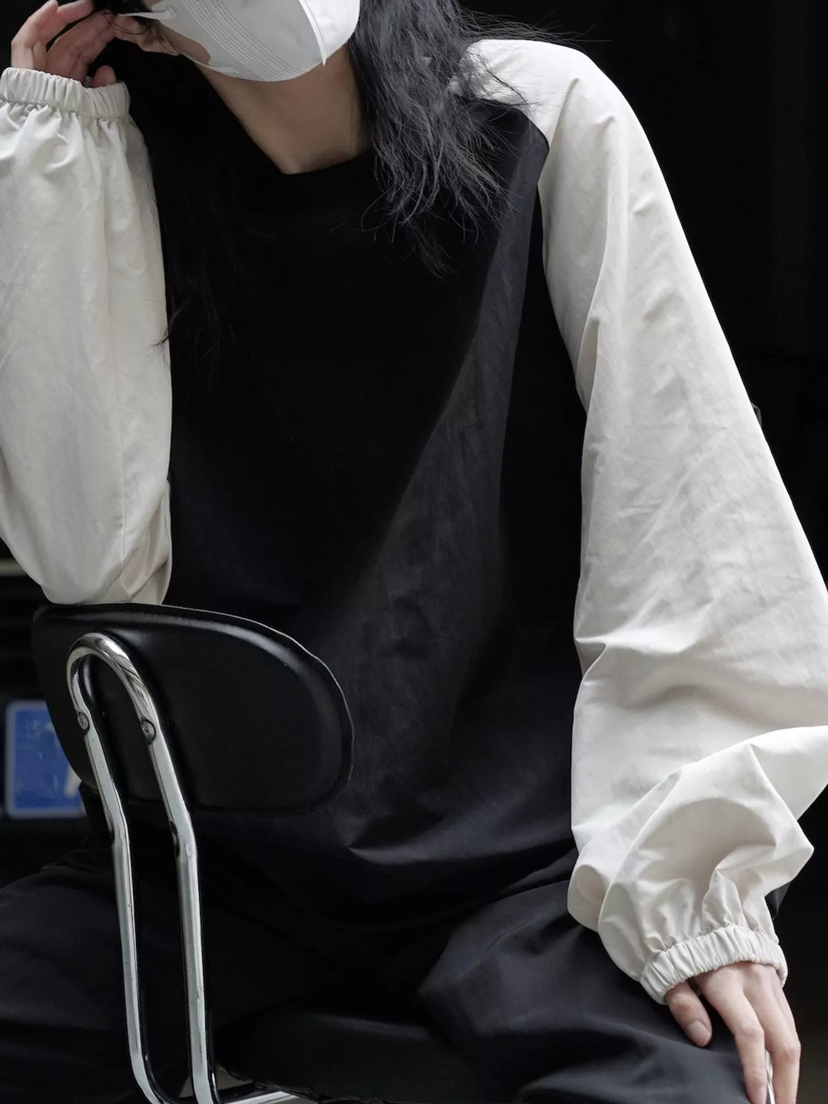 Color-Block Raglan Sleeve Sweatshirt - Black And Apricot - View 6