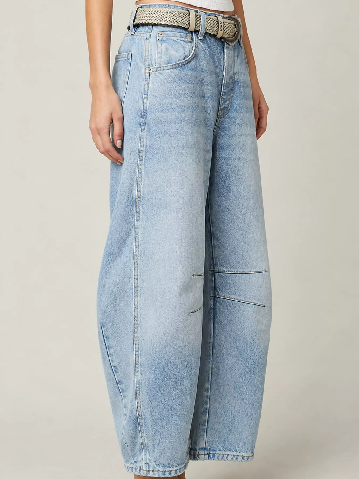 Barrel-Leg Jeans - Light Blue - View 6