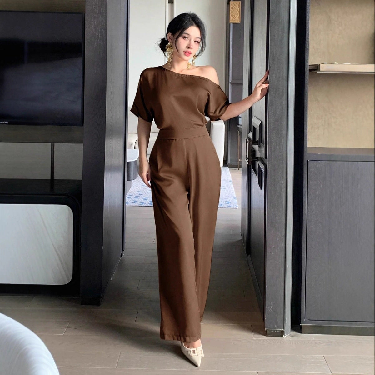 Short sleeved slim fitting jumpsuit for women