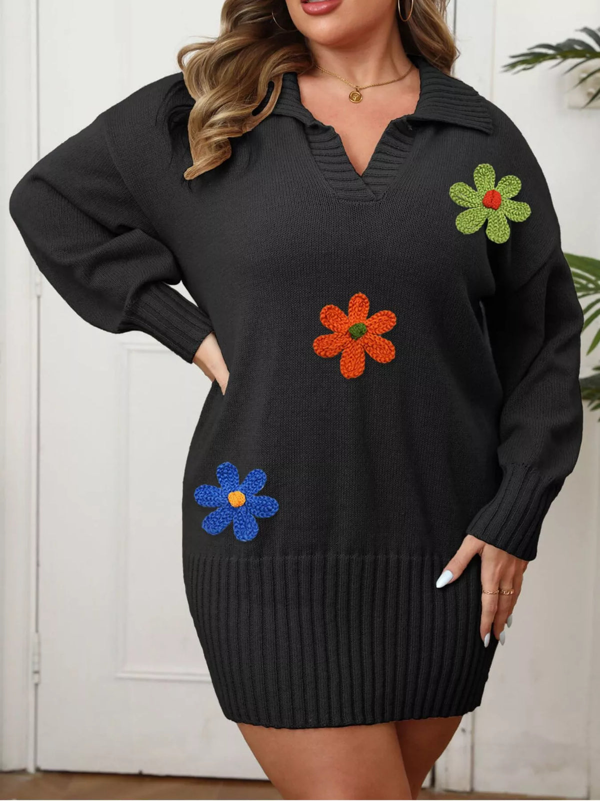 Plus Size Floral Applique Ribbed Hem Sweater Dress - Black - View 3