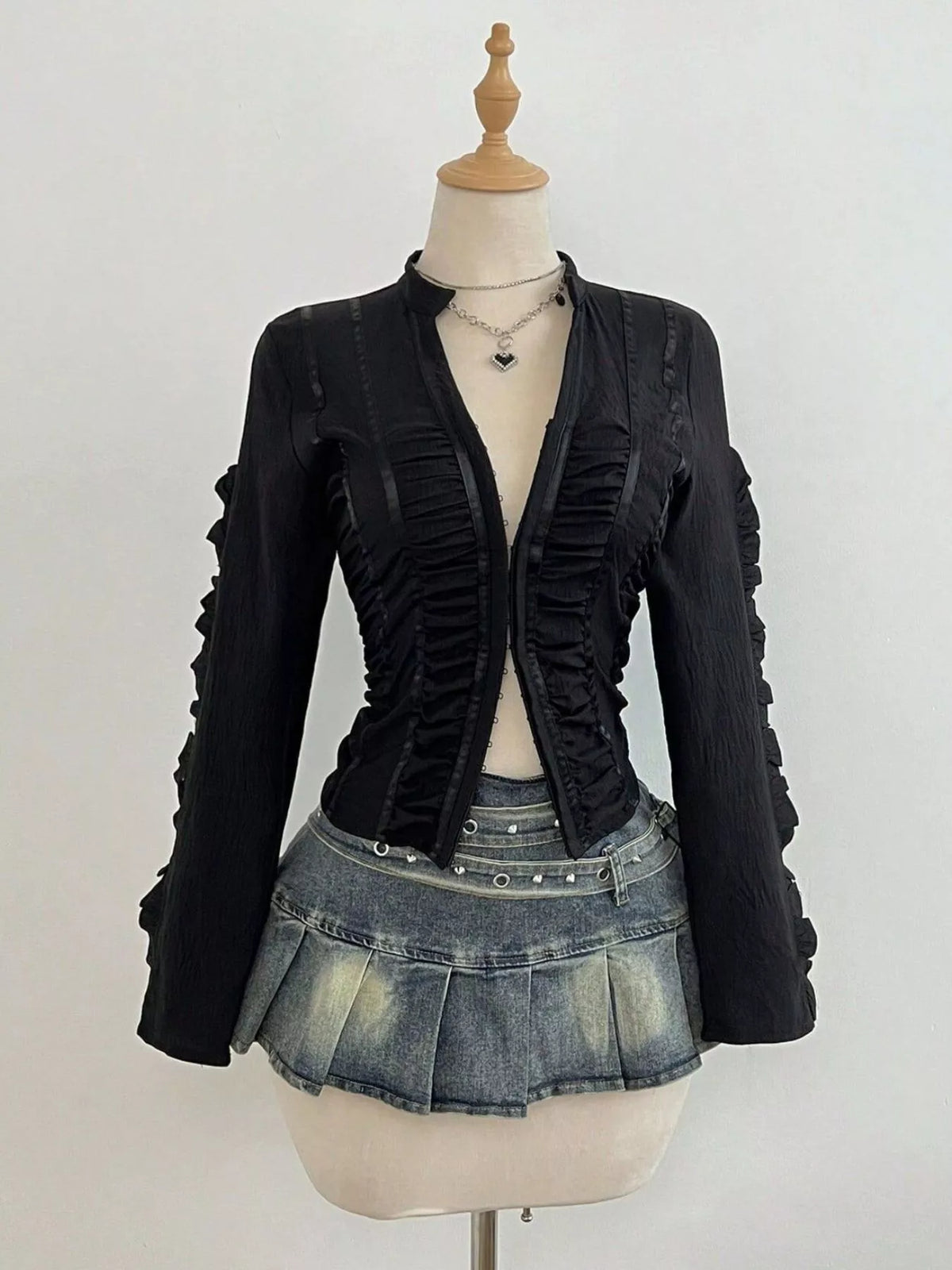 Ruched Slim-Fit Long Sleeve Top - Black - View 3